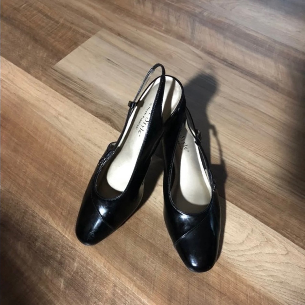 Black Patent Dress Shoes - 6.5M